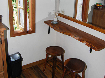 Mesinha Suíte Beija Flor